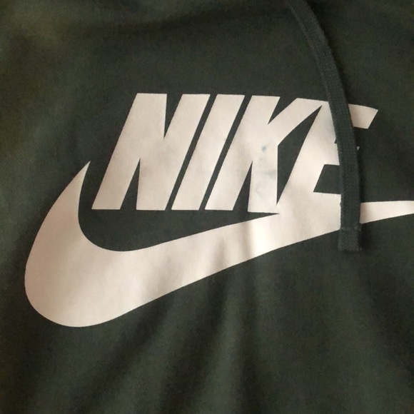 Green Nike hoodie - Picture 3 of 3